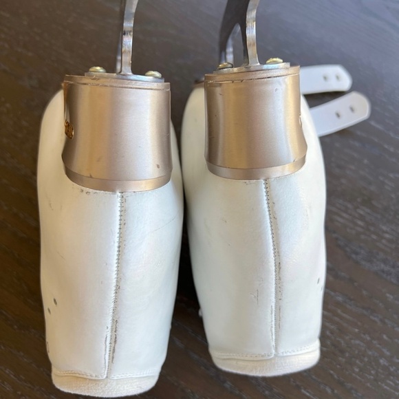 SOLD - Picture 3 of 8